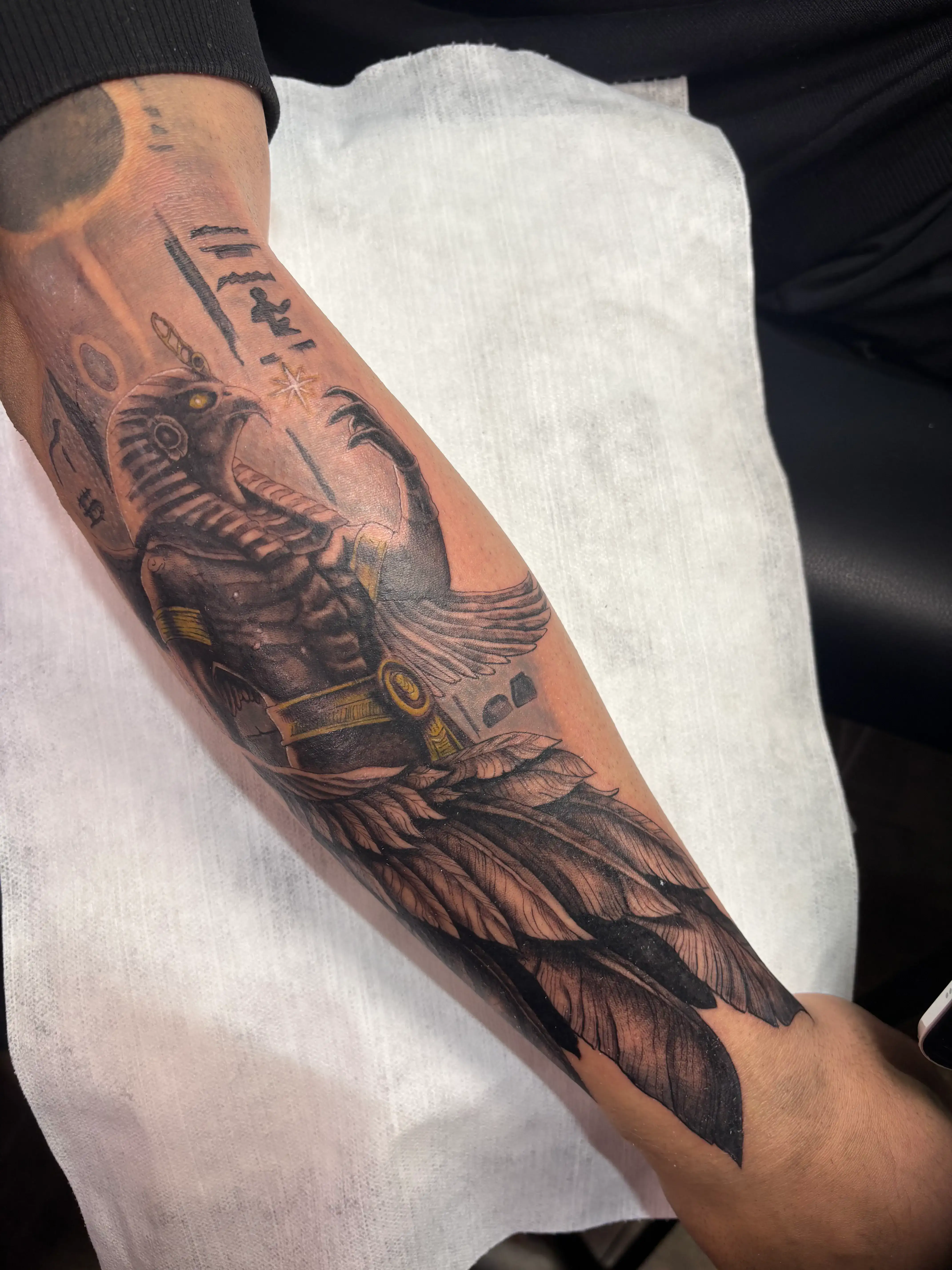 Antebrazo black and gray realismo